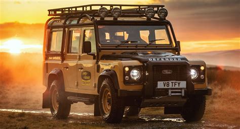 Land Rover Classic Unveils Limited-Run $270,000 Defender Works V8 ...