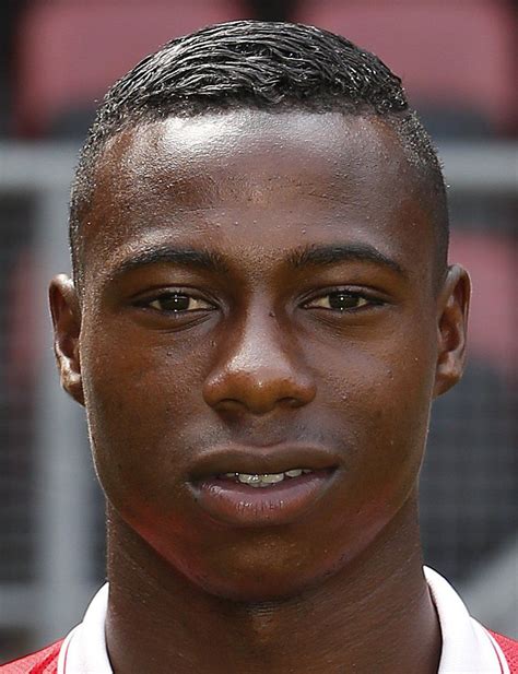 Quincy Promes - player profile 16/17 | Transfermarkt