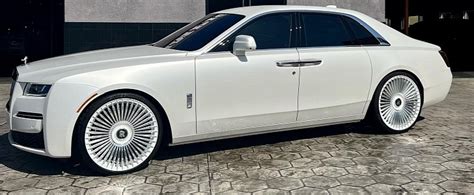 One-of-One Rolls-Royce Ghost Is All Satin White on 24s, but Also a Lot ...