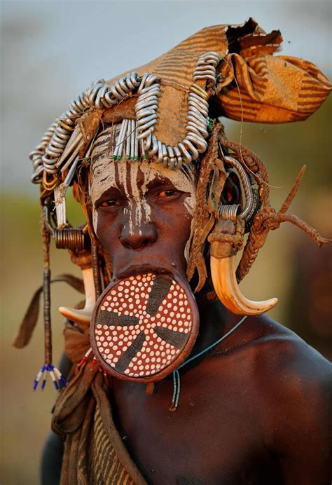 ETHIOPIA-CULTURE-TRIBES-MURSI