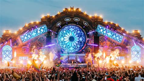 Tomorrowland reveals stage hosts for 2023 festival | DJ Mag