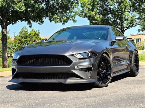 Magnetic Grey Mustang GT gets a new color combo sporting Project 6GR 10 ...