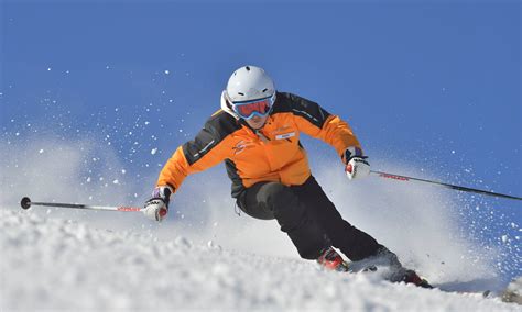 The right skiing technique: the perfect body posture