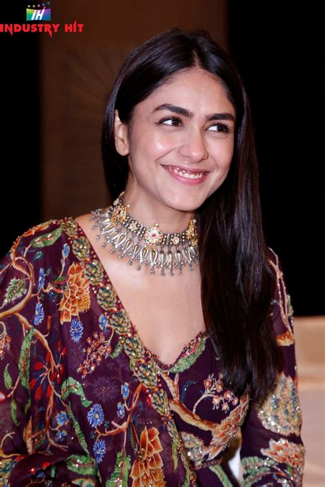 Mrunal Thakur (Sita Ramam) - Pics - IndustryHit.Com