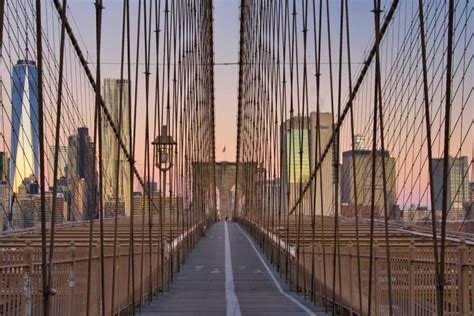 How to Enjoy a Brooklyn Bridge Sunrise Experience | Walk, Photos & Tips