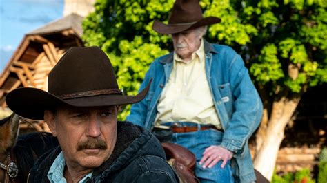 Dabney Coleman on Filming That 'Yellowstone' Season 2 Finale Flashback