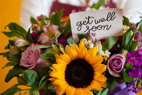 Tips to send "Get Well Soon" flowers - WoodFlowers.com