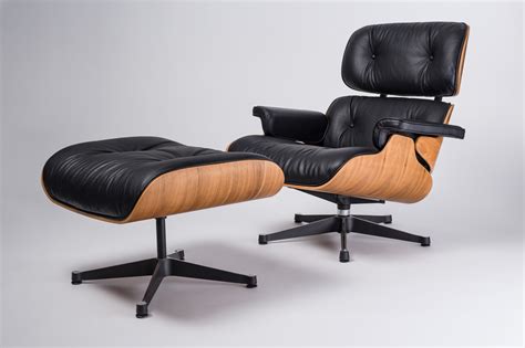 A Brief History of the Eames Style Lounge Chair