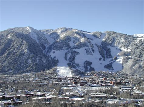 Aspen Ski Resort | Aspen Ski Vacation Packages | SkiSync