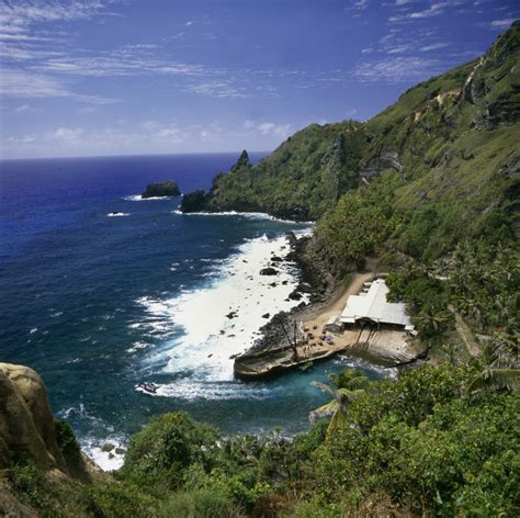 Splendid Isolation on Pitcairn, the World’s Most Remote Island - Men's ...