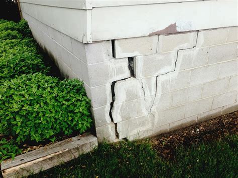 Cracked Foundation Repairs & Sinking Foundation Solutions Pros