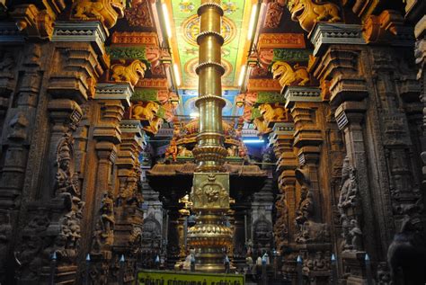 Meenakshi Temple, Madurai | Shadows Galore