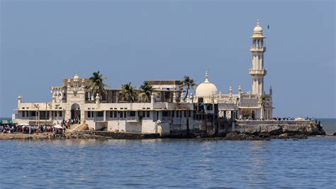 Haji Ali Dargah | Mumbai, India Attractions - Adotrip