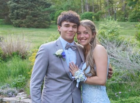 conard prom feature - We-Ha | West Hartford News