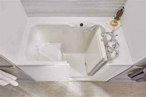 Kohler Walk-In Tub Review: Prices & Features – Forbes Health