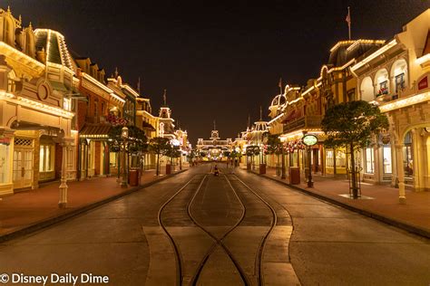 Guide to Main Street, U.S.A. at Disney World's Magic Kingdom | Disney ...