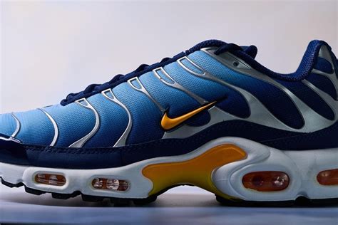 Cut in half: Nike Air Max Plus Review | RunRepeat