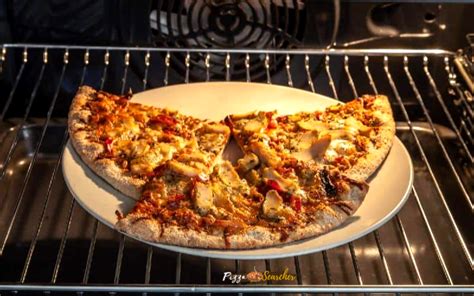 Reheat Pizza In Oven - How Long To Reheat Pizza In Oven? - Pizza Searcher