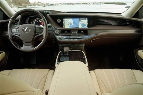 2019 Lexus LS 500 Interior Pictures