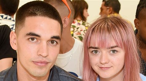 Who Is Maisie Williams’ Boyfriend? She’s Reportedly Dating This ...