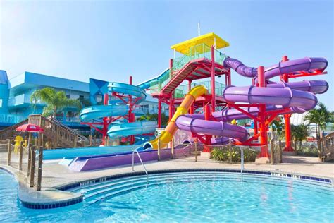 Reviews of Kid-Friendly Hotel | Flamingo Waterpark Resort, Kissimmee ...