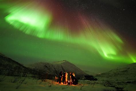 Tromsø: Northern Lights Tour with Free Professional Portrait | GetYourGuide