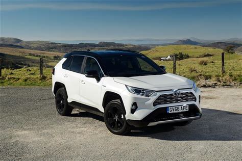 Toyota RAV4 ESTATE SPECIAL EDITIONS 2.5 VVT-i Hybrid Black Edition 5dr ...