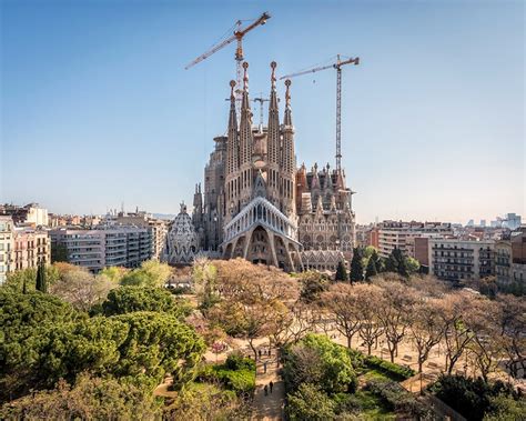 Liquid Modernism: The Power of Gaudi and Dali in Catalonia, Spain — JSPR