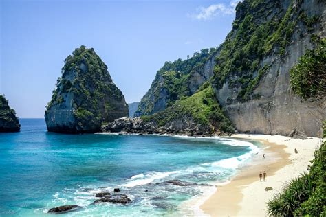 16 Best Beaches In Nusa Penida Island