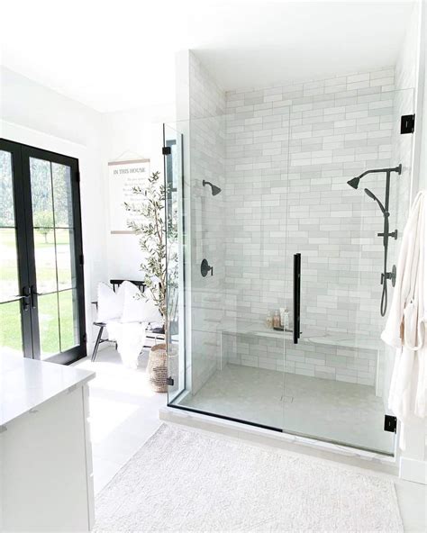 21 White Bathroom Tile Ideas for a Bright and Versatile Sanctuary