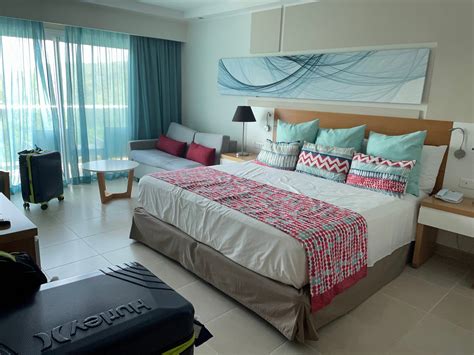 GRAN MUTHU ALMIRANTE BEACH HOTEL $105 ($̶1̶1̶8̶) - Updated 2022 Prices ...