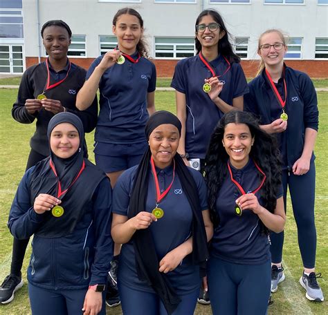 Year 10 Girls are MK Rounders Champions - Denbigh School - Milton Keynes