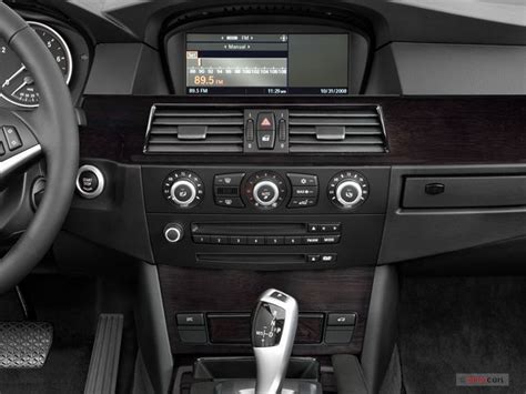 2010 BMW 5-Series: 11 Interior Photos | U.S. News