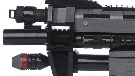 Some Guy Built a 1:1 Replica Halo Shotgun (Out of LEGO)