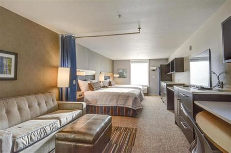 Top 11 Hotels with Free Shuttles Near Dallas/Fort Worth (DFW) Airport ...