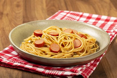 Jollibee Spaghetti Recipe | Make your own Jollibee - Blend of Bites