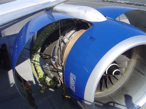 An Boeing 777 engine.