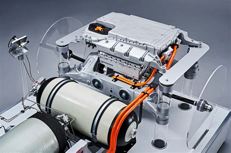 BMW unveils 374 hp hydrogen fuel cell powertrain - AutoBuzz.my