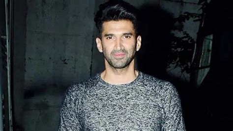 5 times when Aditya Roy Kapur made headlines with his dating rumours