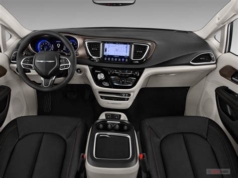 Chrysler Pacifica Hybrid Reviews 2020 : Chrysler Pacifica Plug In ...