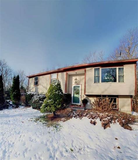 19 Sandown Homes for Sale - Sandown NH Real Estate - Movoto