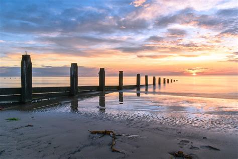 Redcar beach at sunrise : r/Teesside