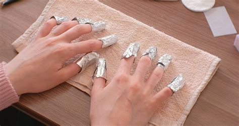 How to Remove Gel Nails Quickly