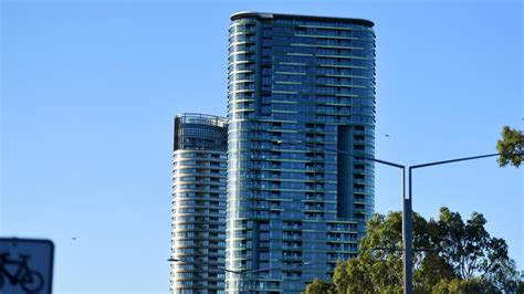 Opal Tower In Sydney Apparently Won't Collapse, But 51 Apartments ...