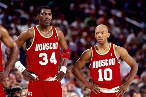 Sam Cassell Tells The Story Of When Hakeem Olajuwon Schooled Him: "Son ...