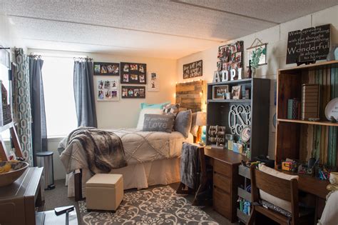 Best Cambridge Room Pictures (With images) | Auburn university dorm ...