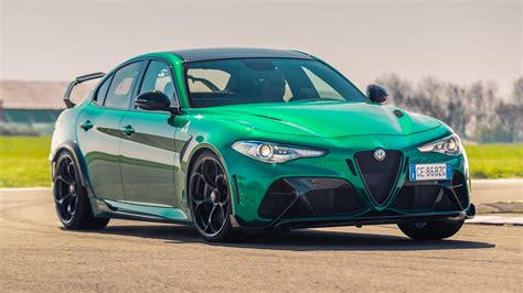 The 2025 Alfa Romeo Giulia Quadrifoglio will be a fully electric 1 ...