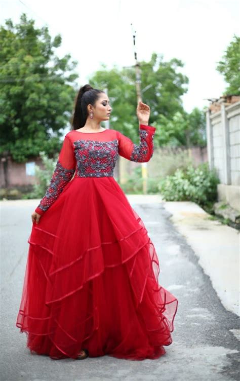 Beautiful designer gown in red color online in India | Zupppy