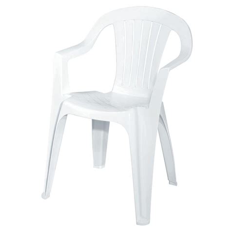 white plastic chairs - Make Your Small Living Room Chic With These ...