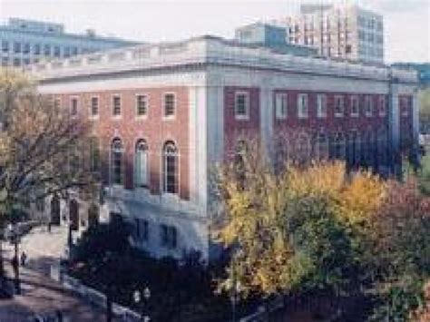 Multnomah County Central Library, Portland Oregon Library Store ...